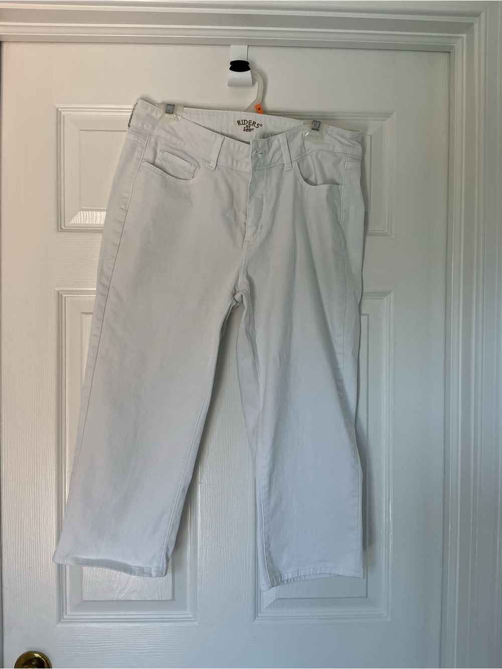 Riders by Lee White Straight Capris